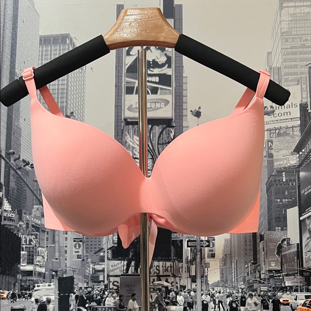 Victoria's Secret salmon pink 38DD